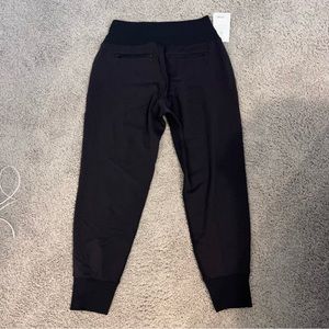 Athleta Venice Joggers - Black - Size M